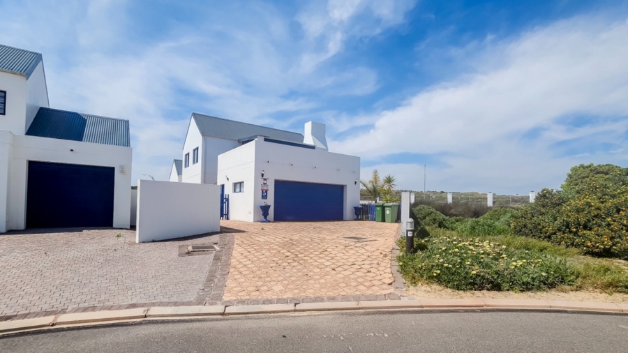 4 Bedroom Property for Sale in Blue Lagoon Western Cape